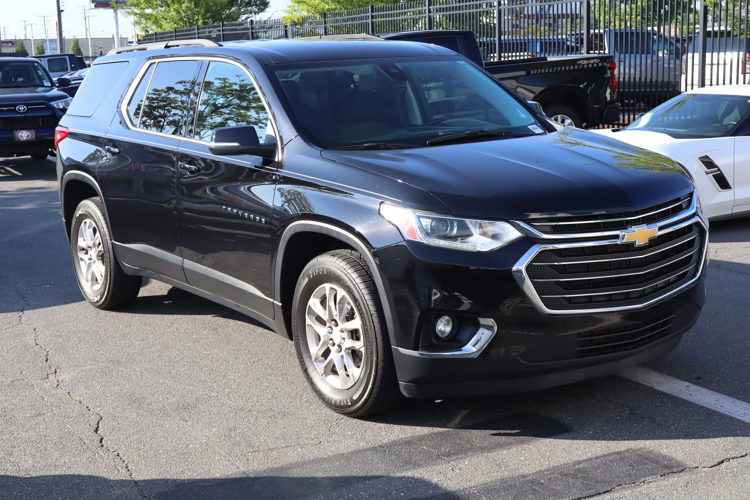 2021 Chevrolet Traverse LT Cloth