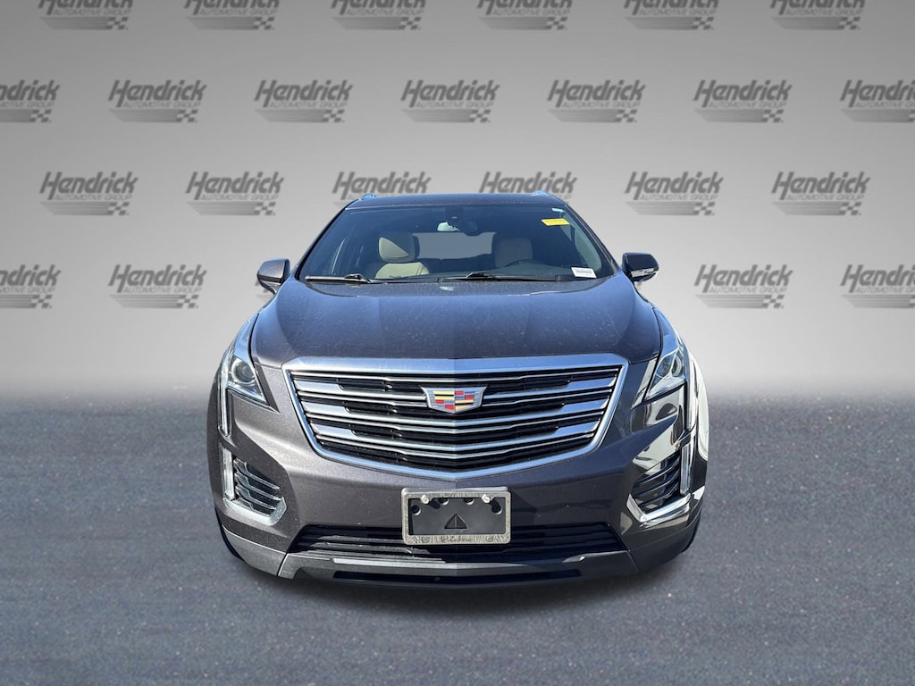 Used 2017 CADILLAC XT5 FWD SUV