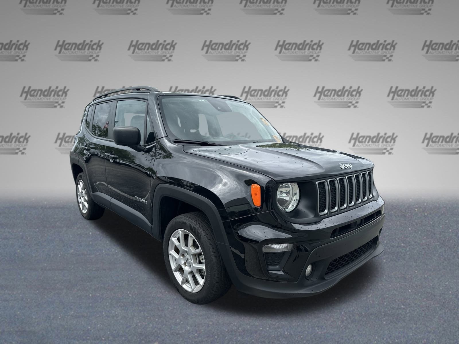 Used 2022 Jeep Renegade Latitude with VIN ZACNJDB19NPN53180 for sale in Wilmington, NC