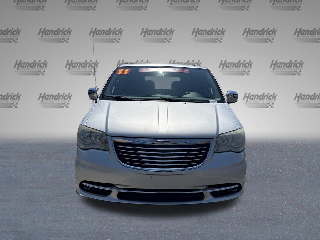 Used 2011 Chrysler Town & Country Touring-L Minivan