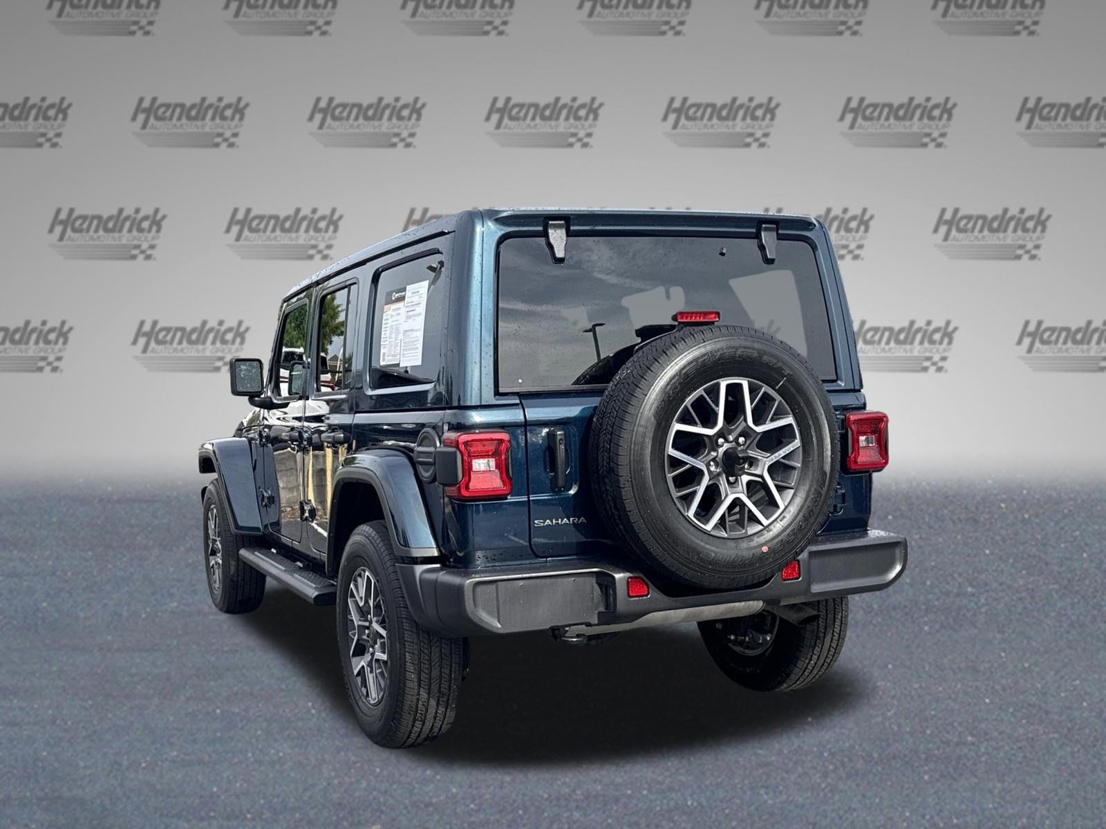 2025 Jeep Wrangler Sahara photo 6