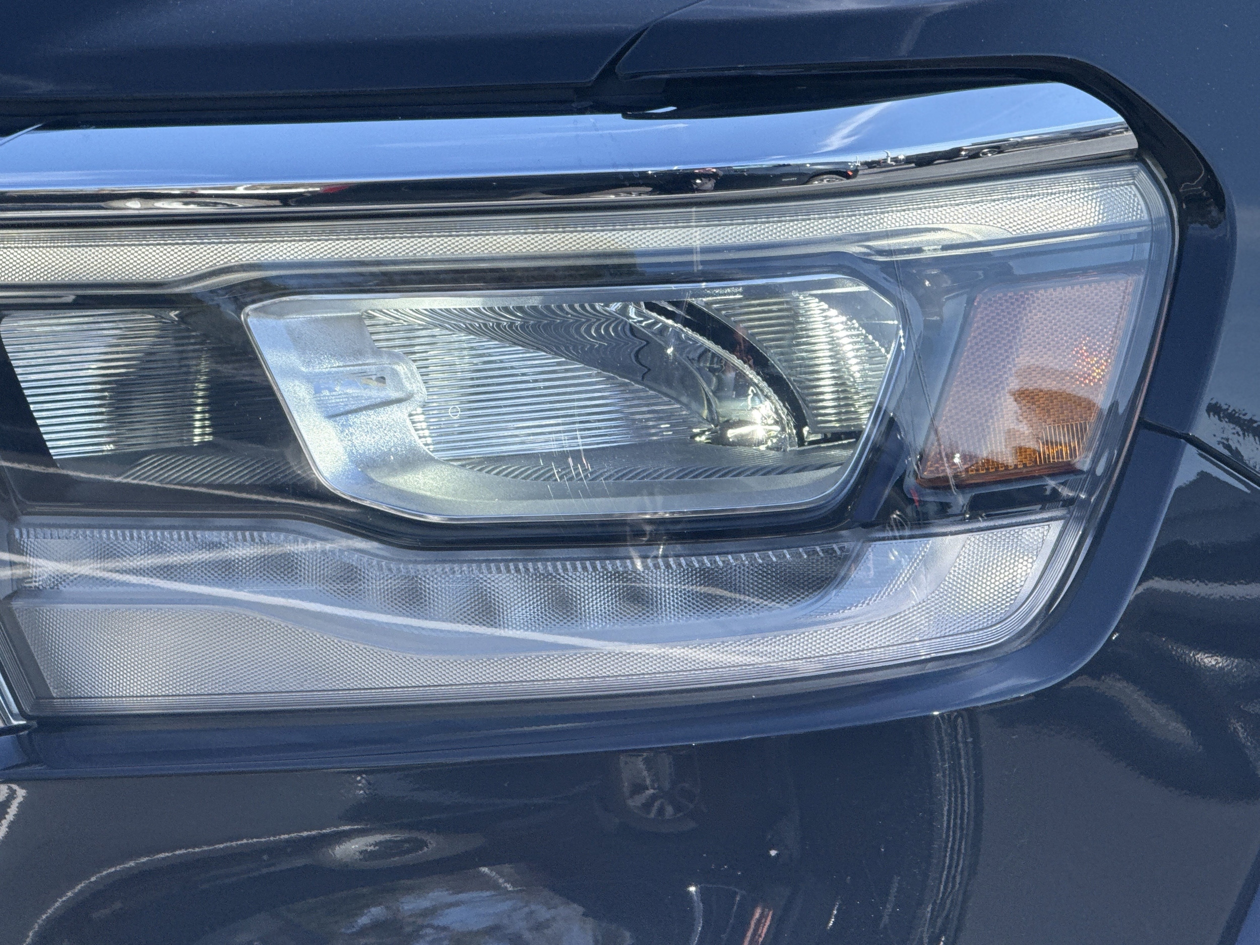 2022 Ram 1500 Laramie photo 4