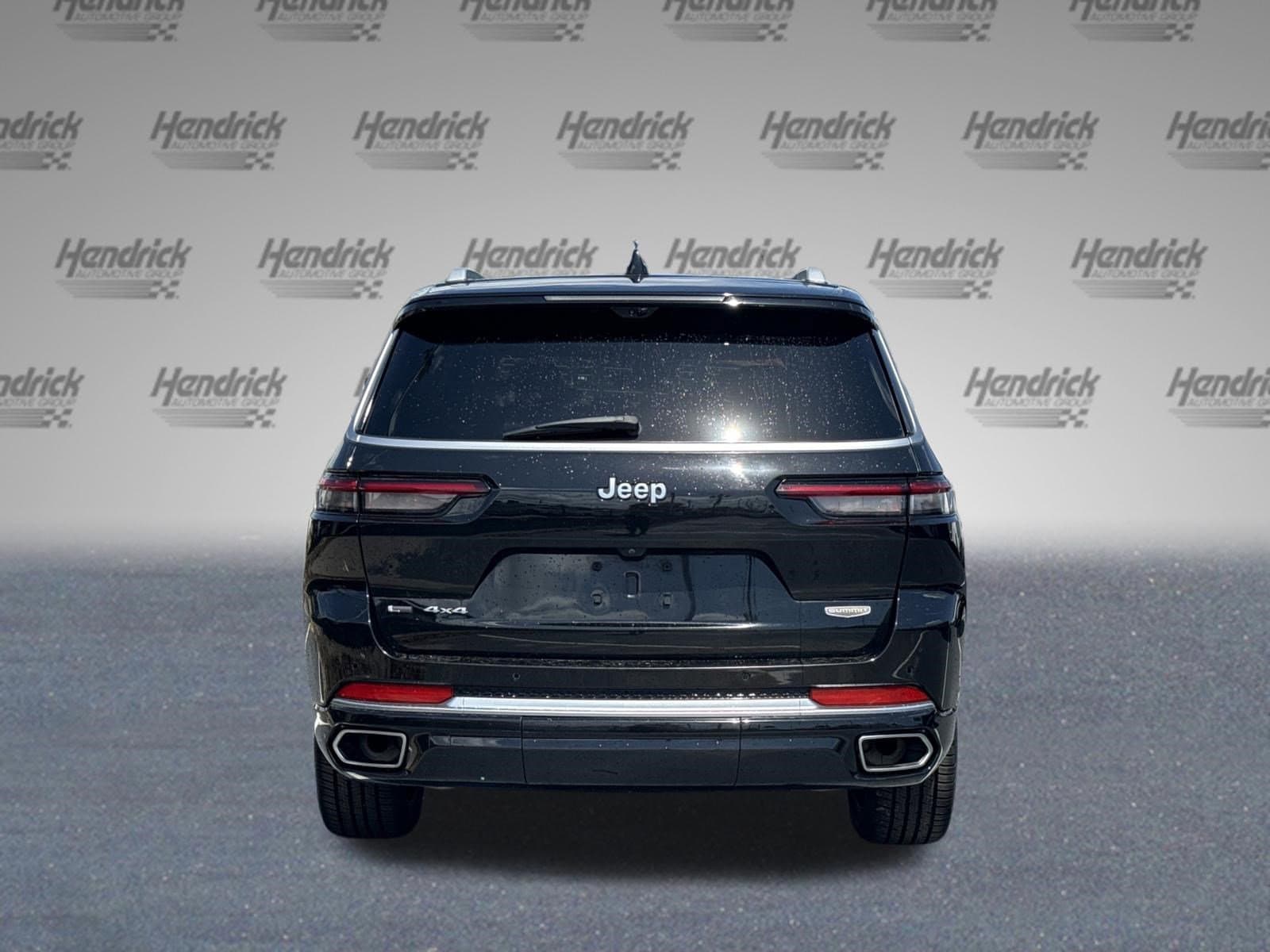 2023 Jeep Grand Cherokee L Summit Reserve photo 3