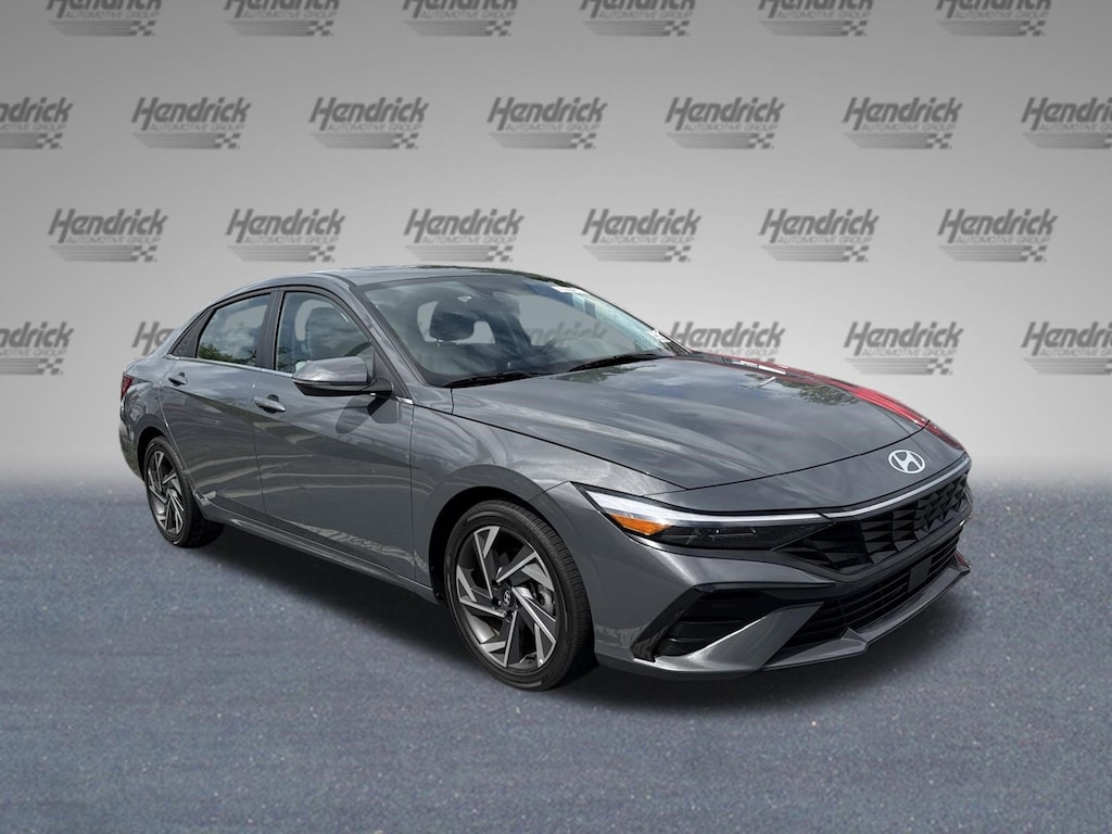 Used 2025 Hyundai Elantra Limited Sedan