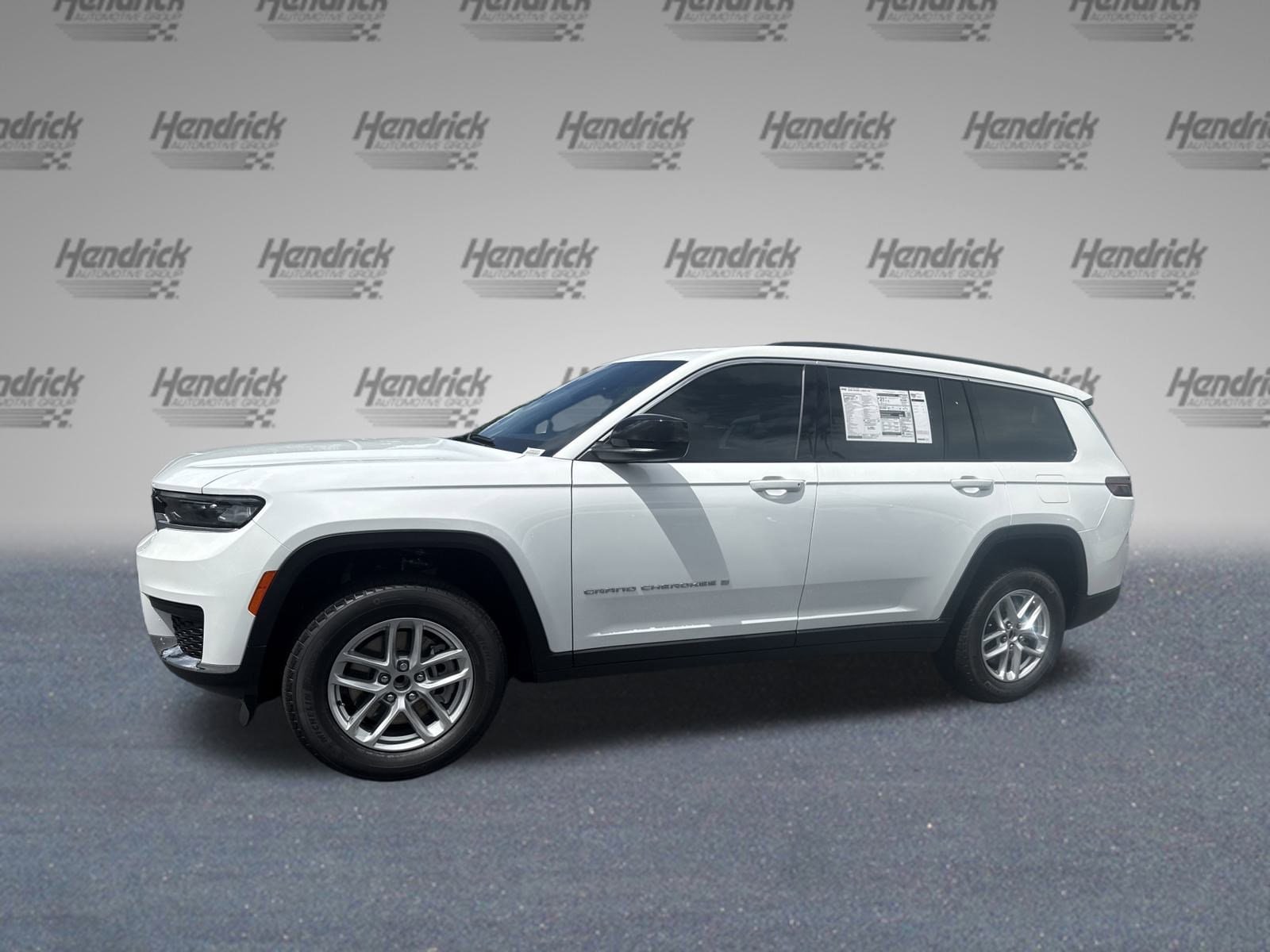 2025 Jeep Grand Cherokee L Laredo X photo 4