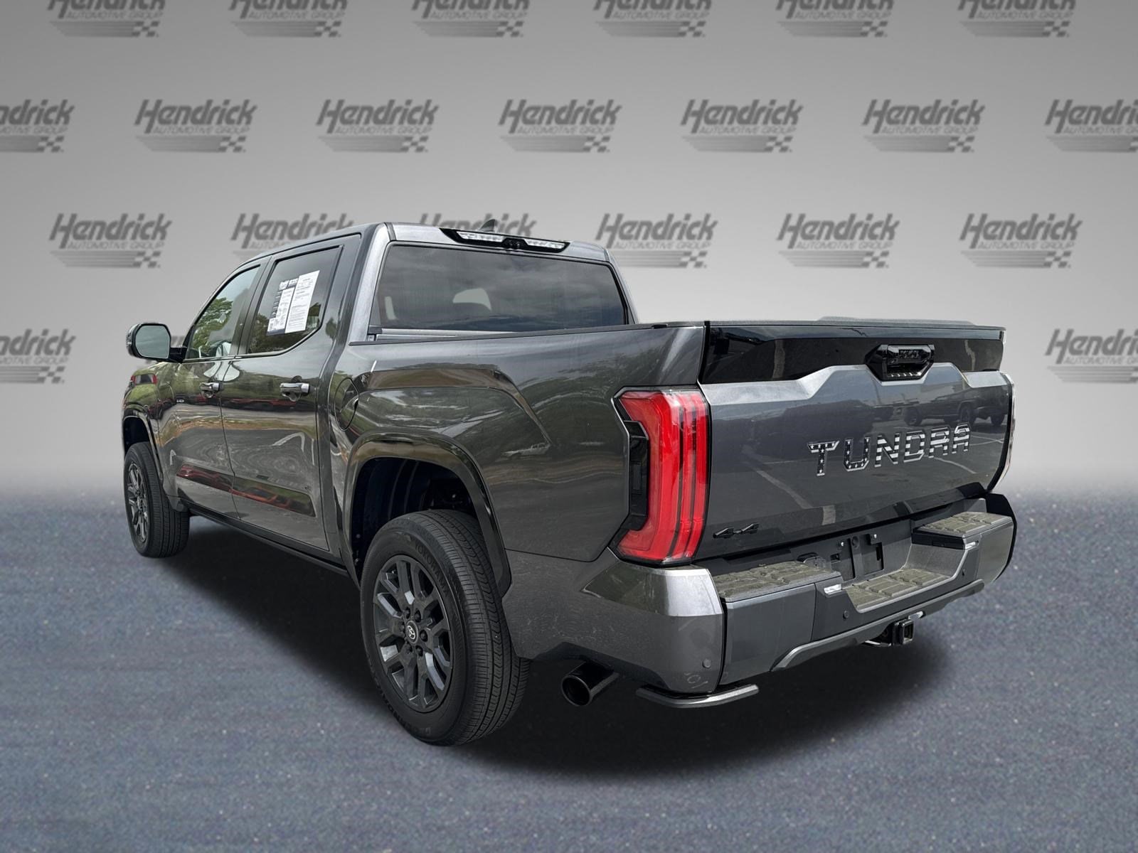 2025 Toyota Tundra 4WD Platinum photo 6