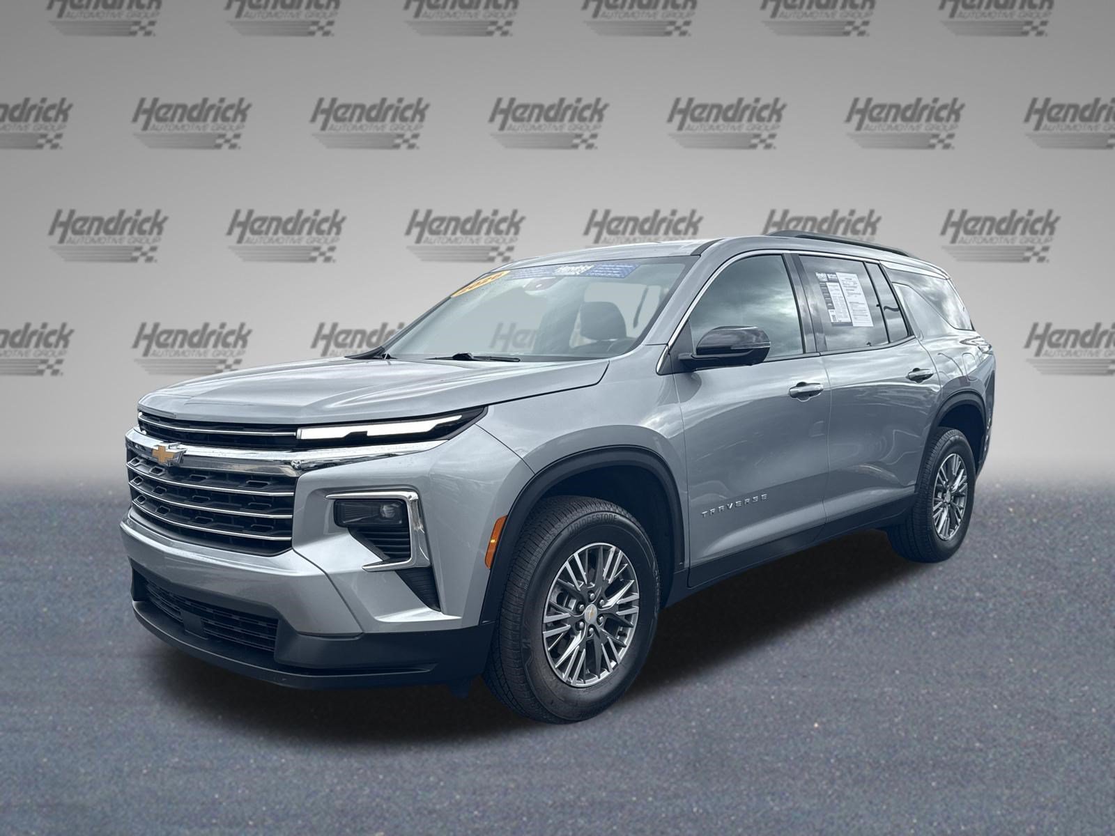 Used 2026 Chevrolet Traverse FWD LT SUV