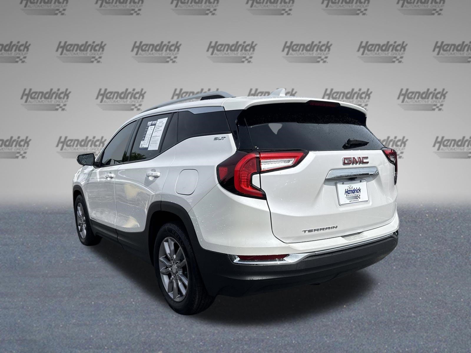 2022 GMC Terrain SLT photo 3