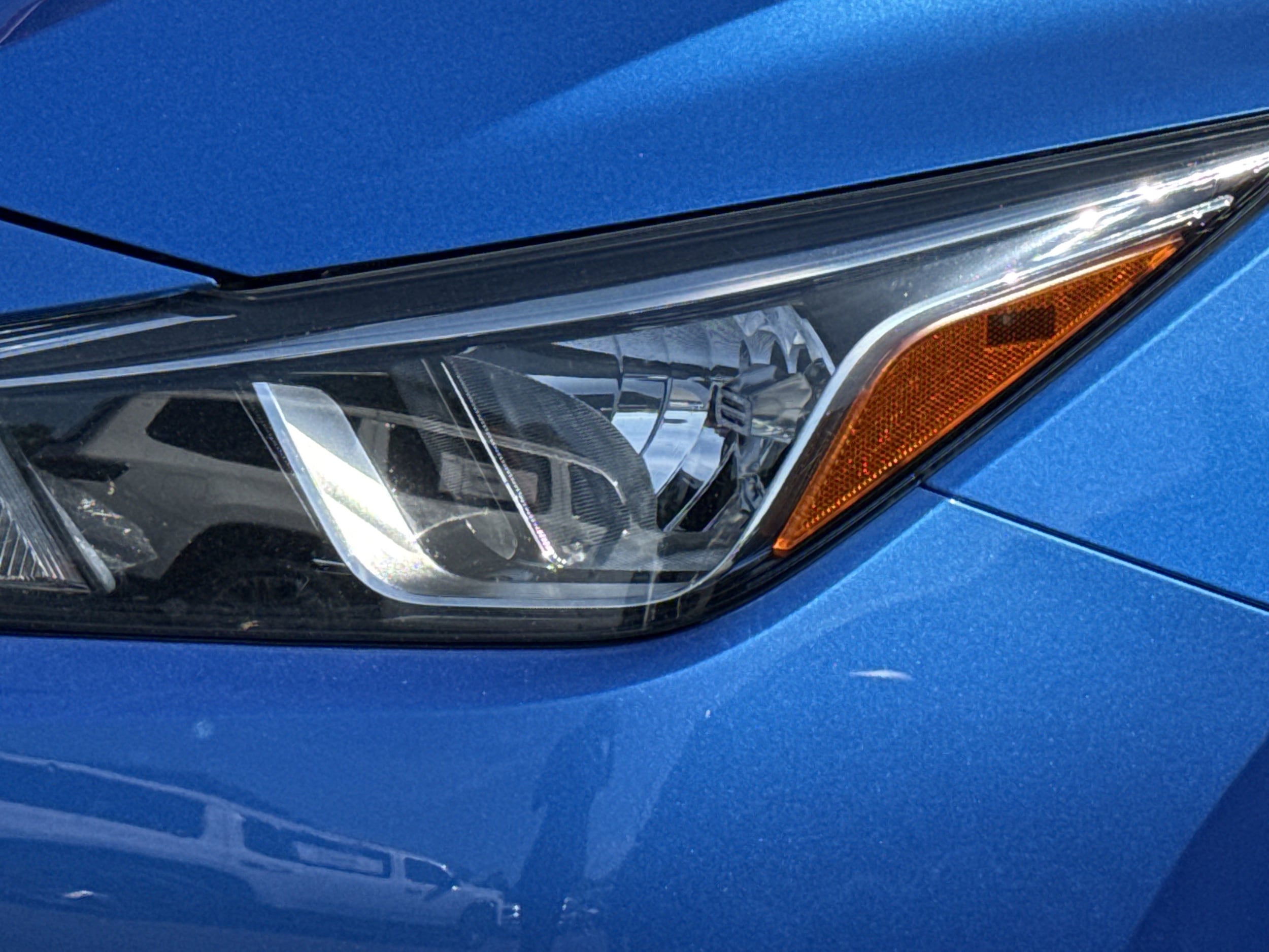 2021 Nissan Versa SV photo 5