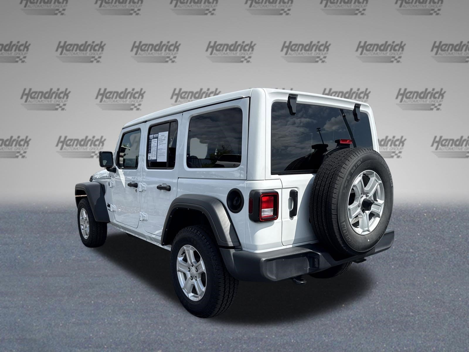 2022 Jeep Wrangler Unlimited Sport S photo 3