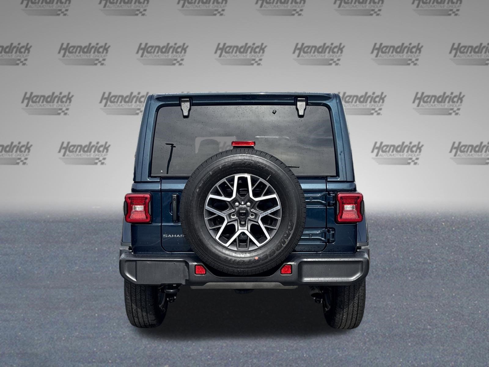 2025 Jeep Wrangler Sahara photo 3