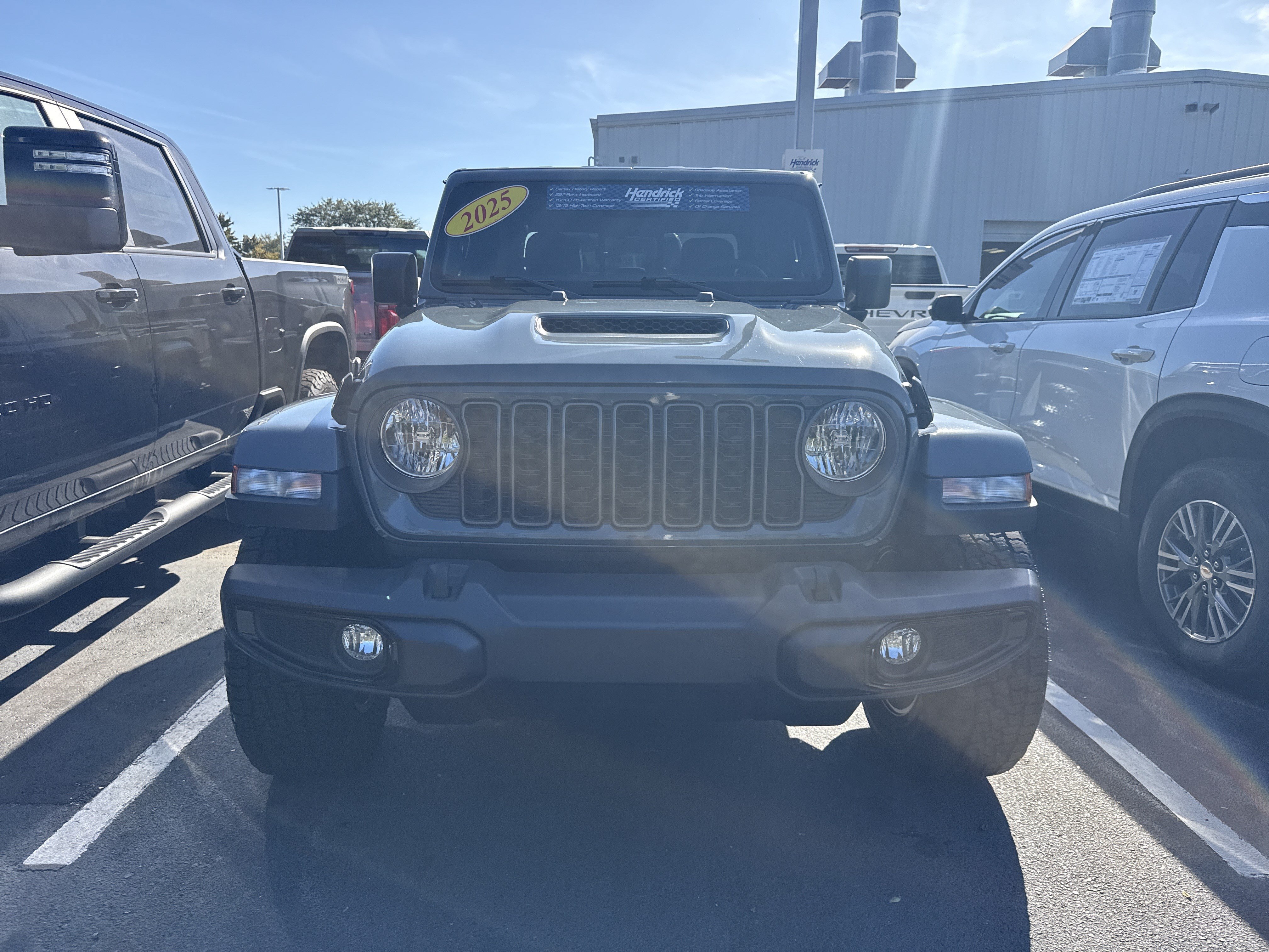 Used 2025 Jeep Gladiator Sport S Pickup