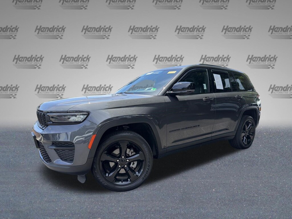 Used 2024 Jeep Grand Cherokee Altitude SUV