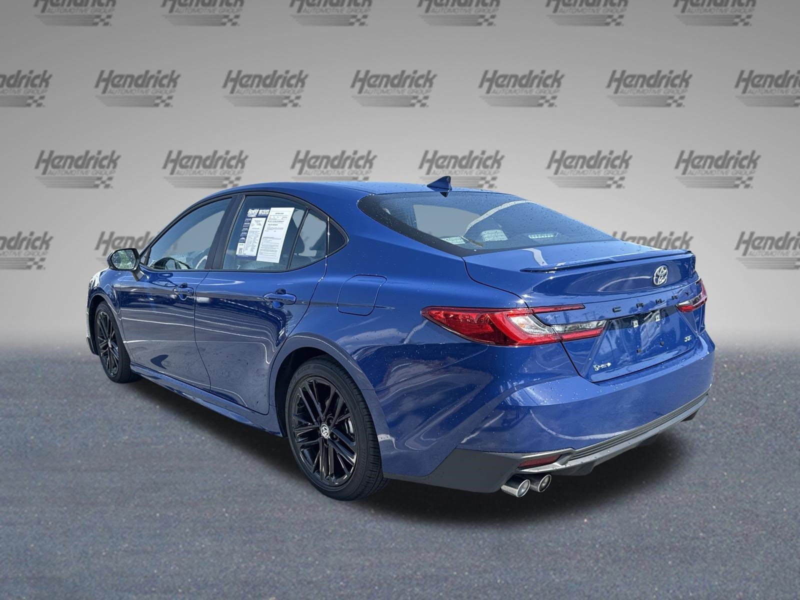 2025 Toyota Camry SE photo 3