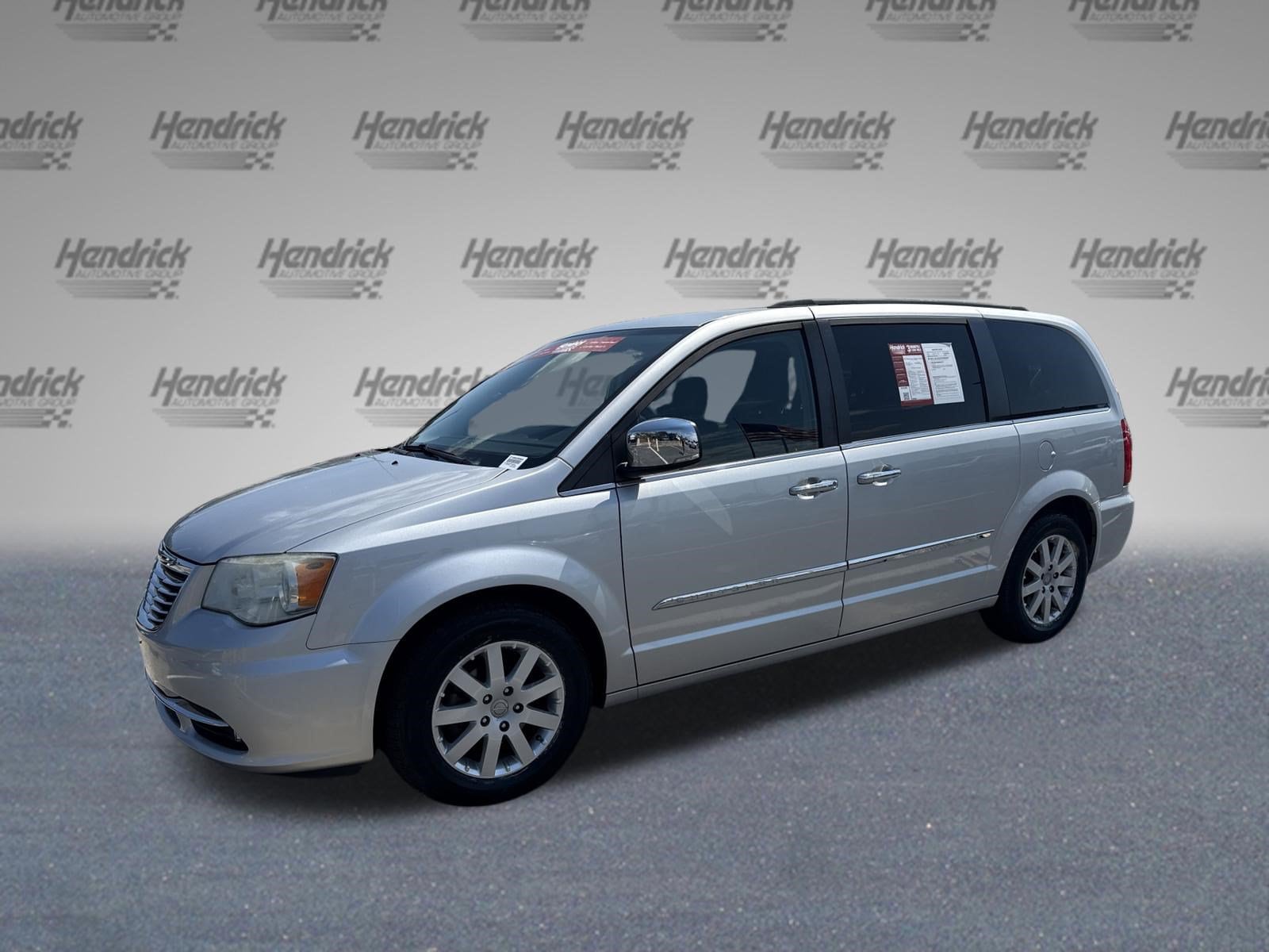 Chrysler Town & Country Touring-L