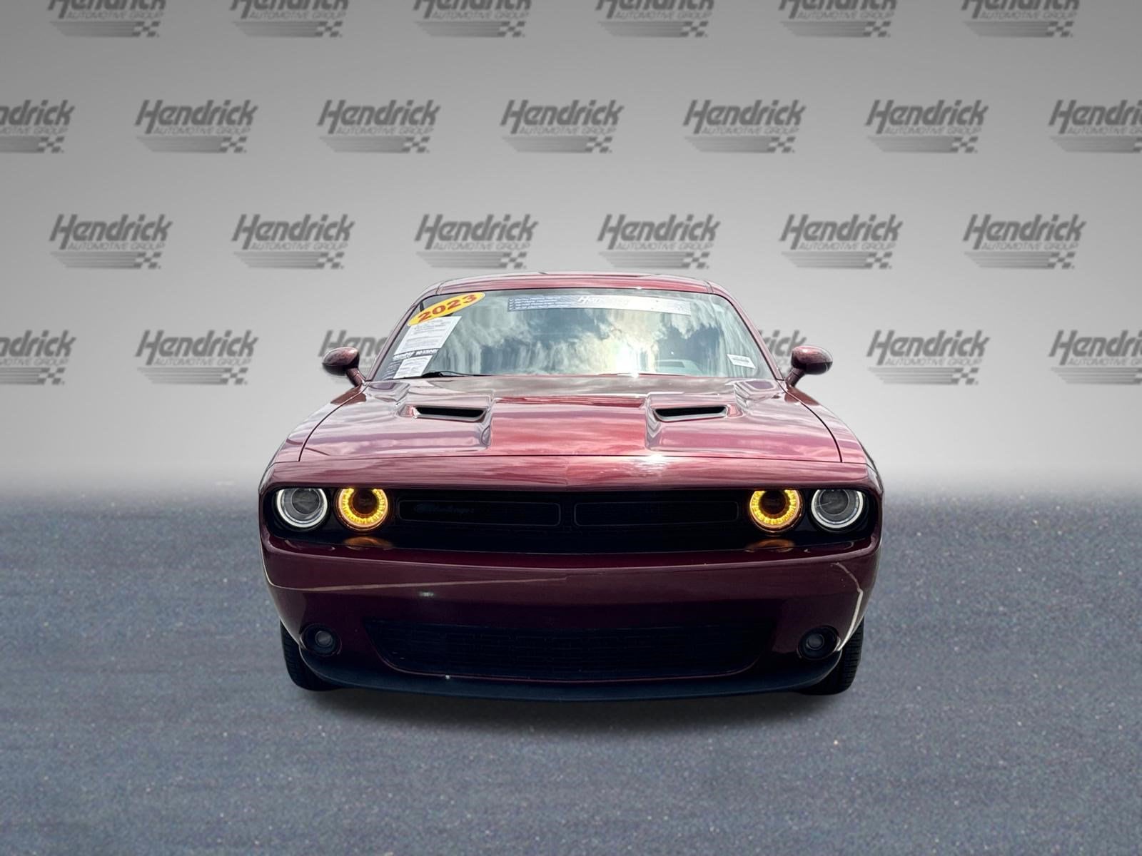 2023 Dodge Challenger SXT photo 2