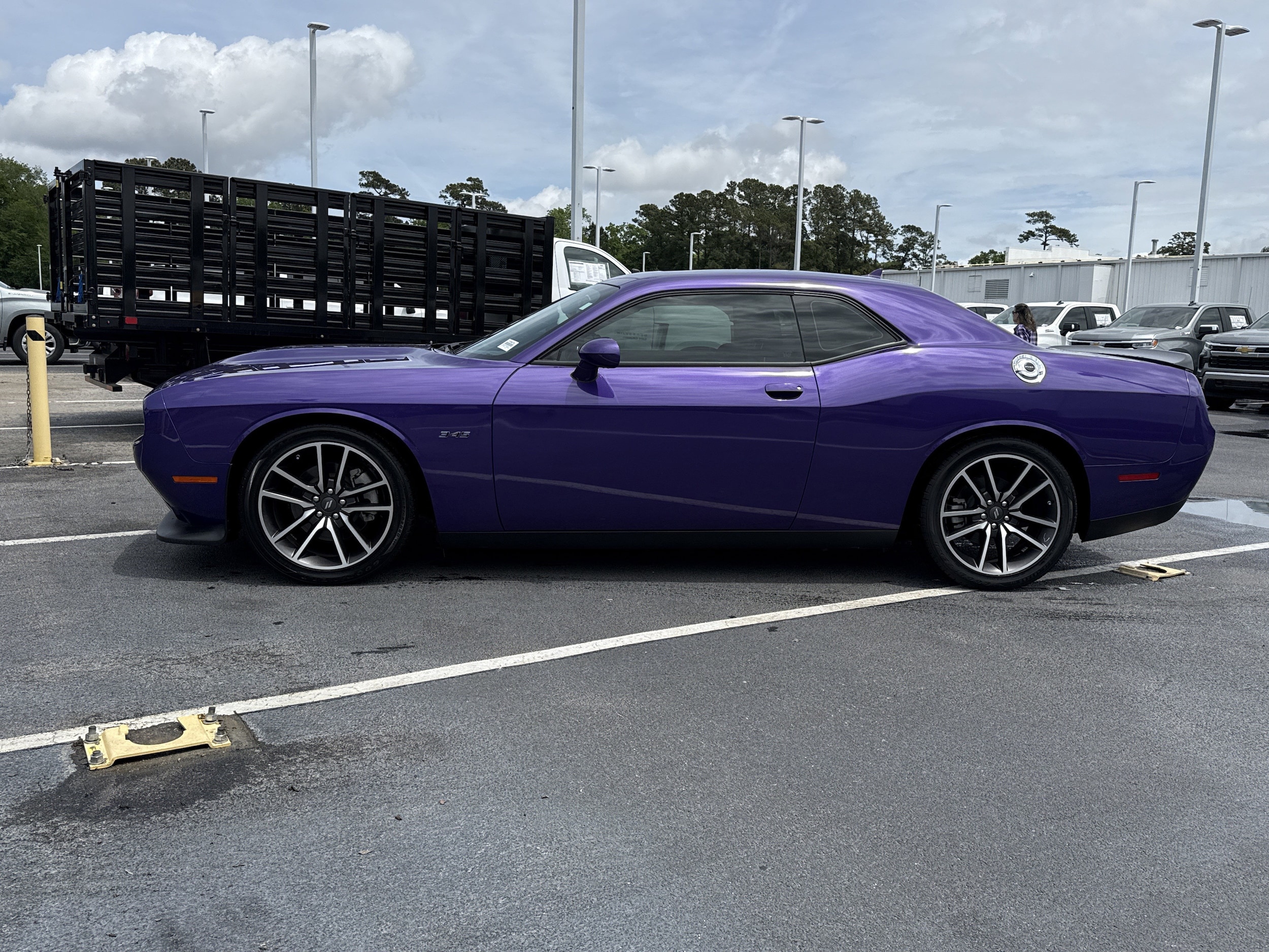 2023 Dodge Challenger R/T photo 5