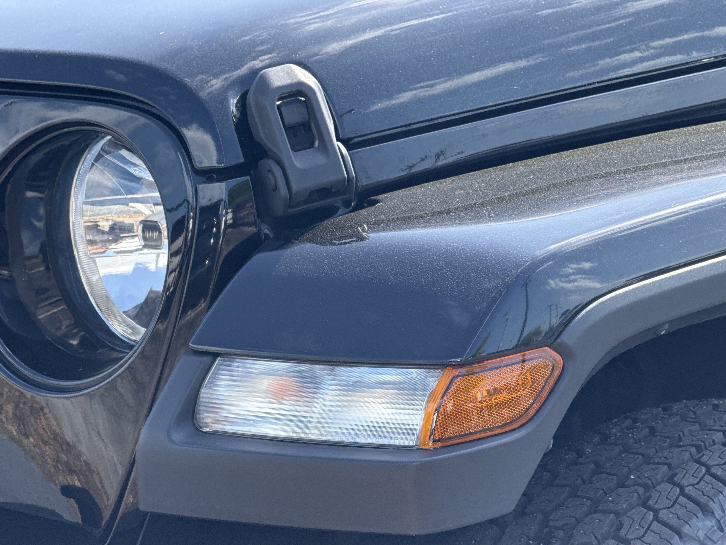 2021 Jeep Wrangler Unlimited Sahara photo 4