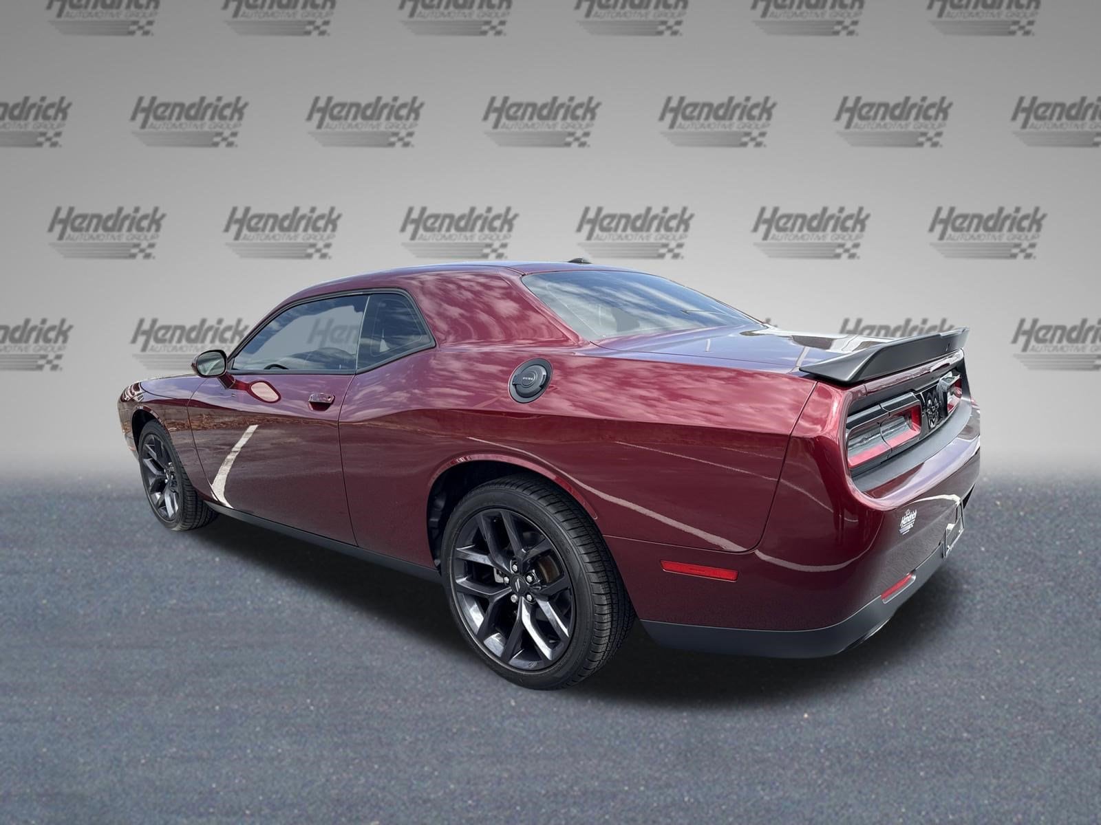 2023 Dodge Challenger SXT photo 3