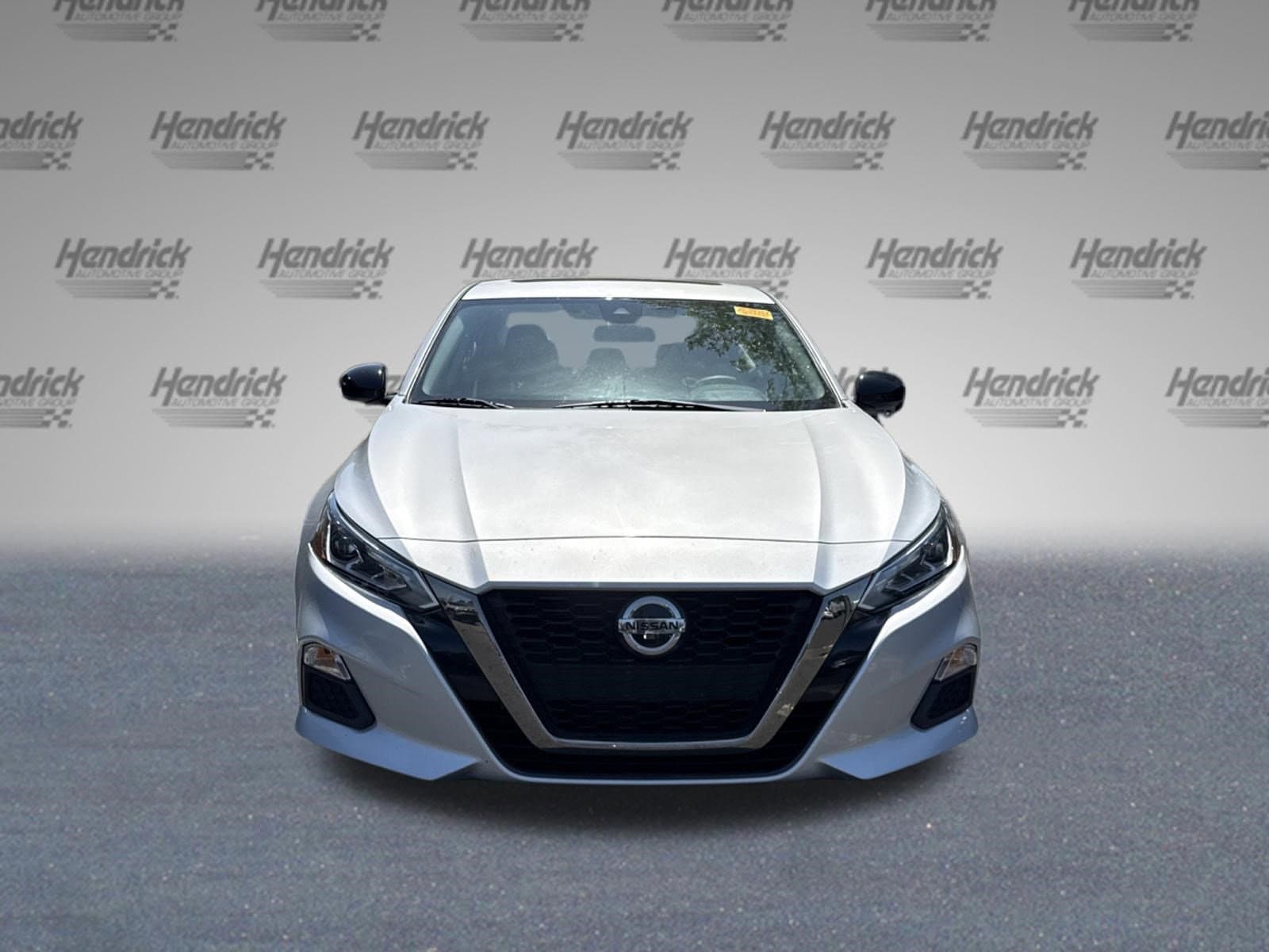 2021 Nissan Altima 2.5 SR photo 3