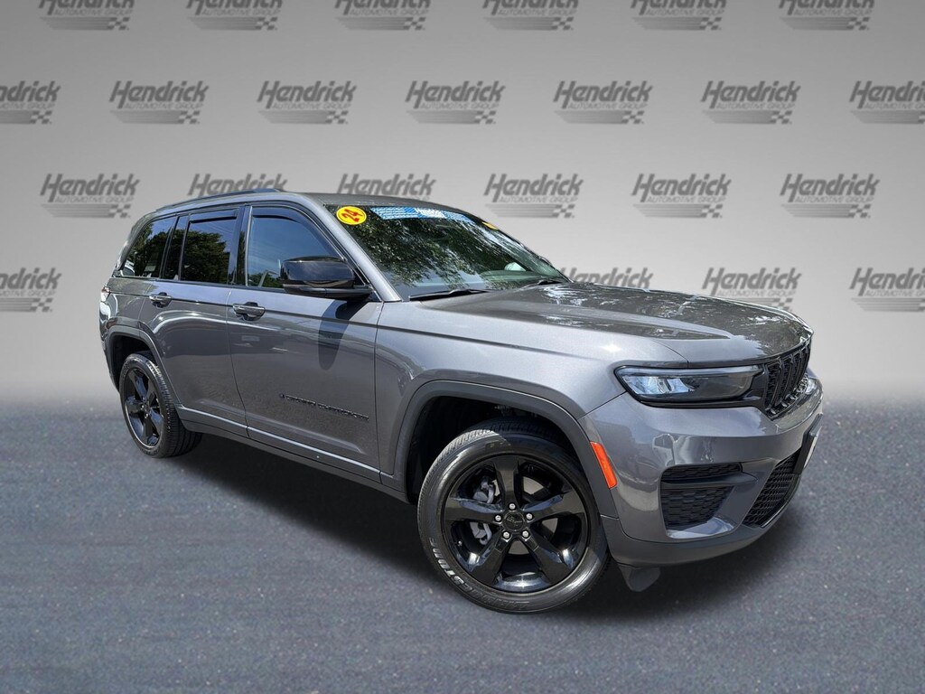 Used 2024 Jeep Grand Cherokee Altitude SUV