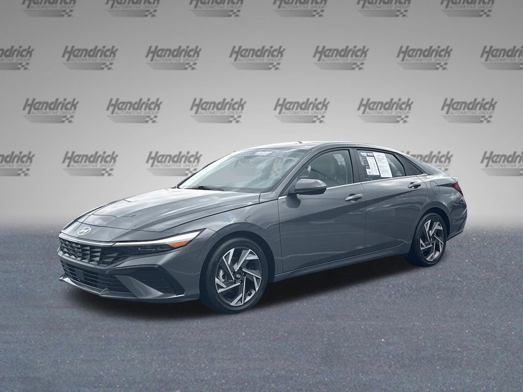 Used 2025 Hyundai Elantra Limited Sedan