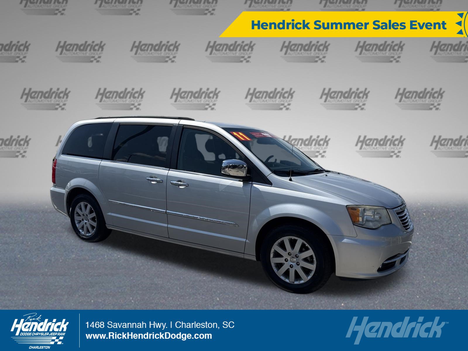 Chrysler Town & Country Touring-L
