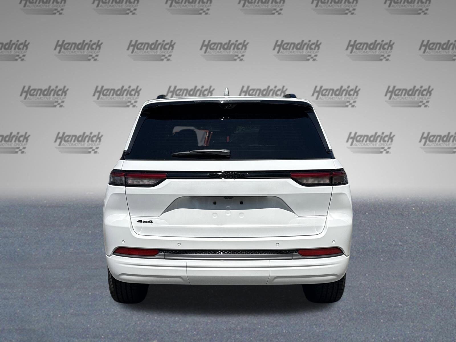 2026 Jeep Grand Cherokee Limited Reserve photo 3