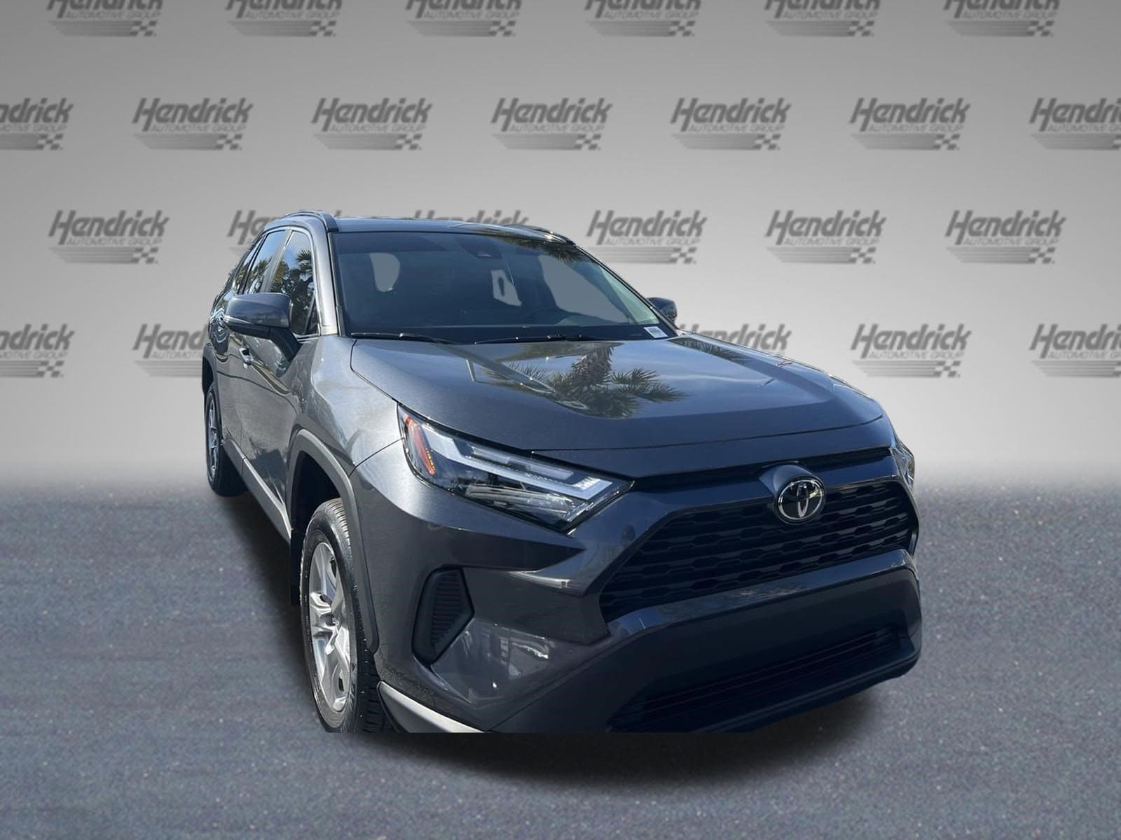 2025 Toyota RAV4 XLE photo 2