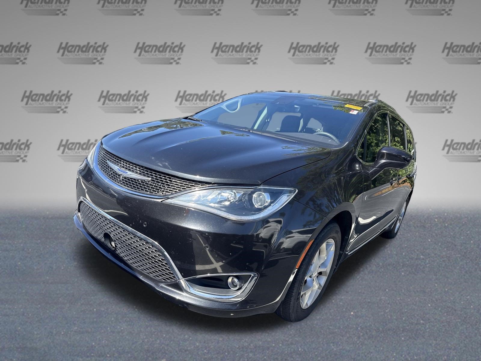 Used 2019 Chrysler Pacifica Touring L Plus Minivan