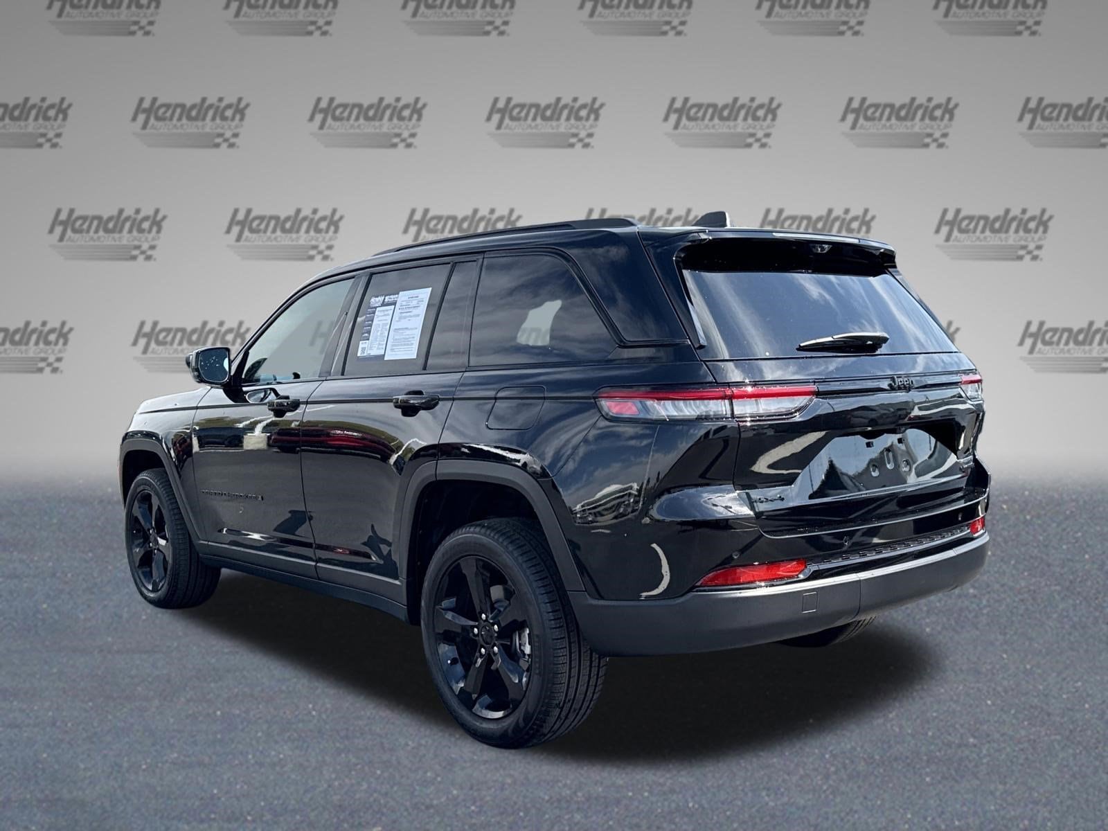 2025 Jeep Grand Cherokee Limited photo 6