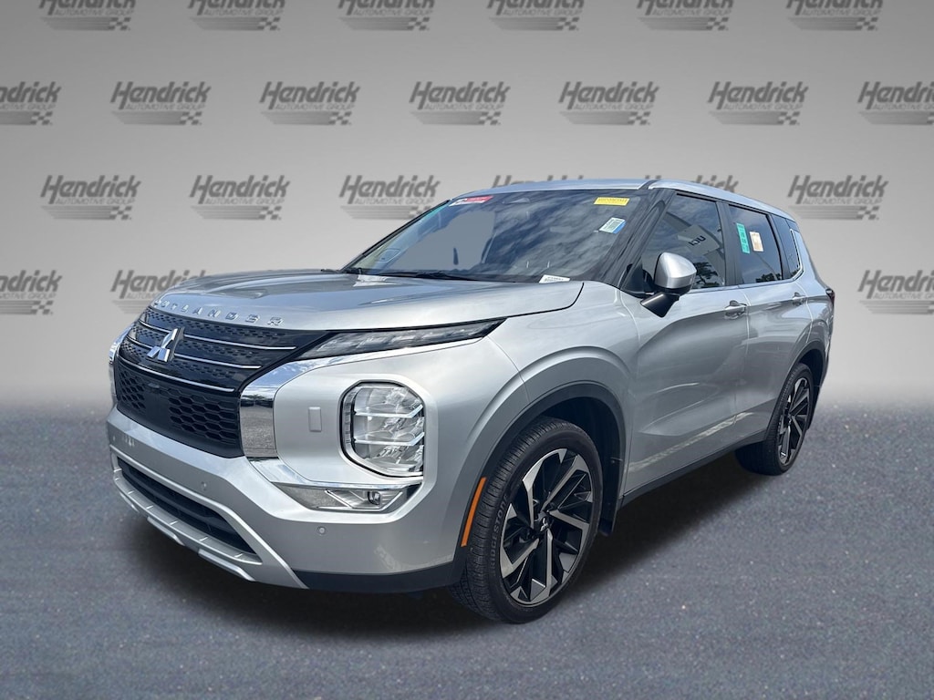 Used 2023 Mitsubishi Outlander SE SUV