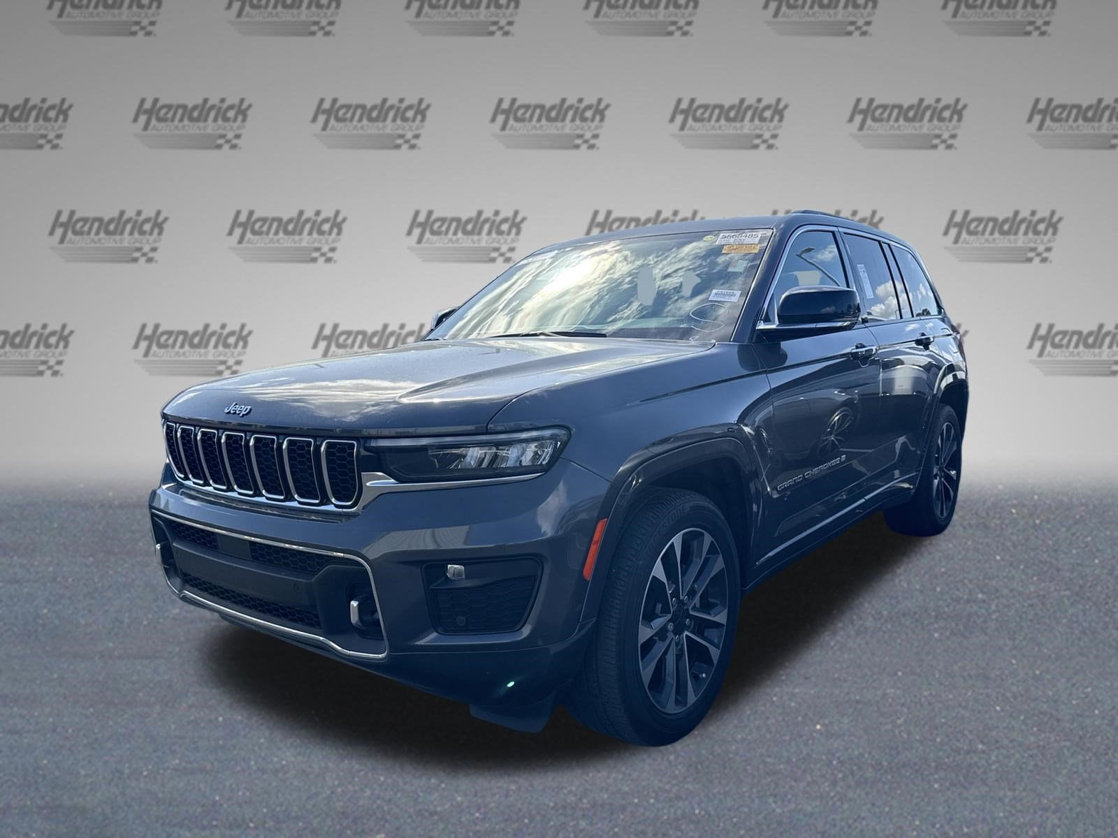 2022 Jeep Grand Cherokee Overland photo 6
