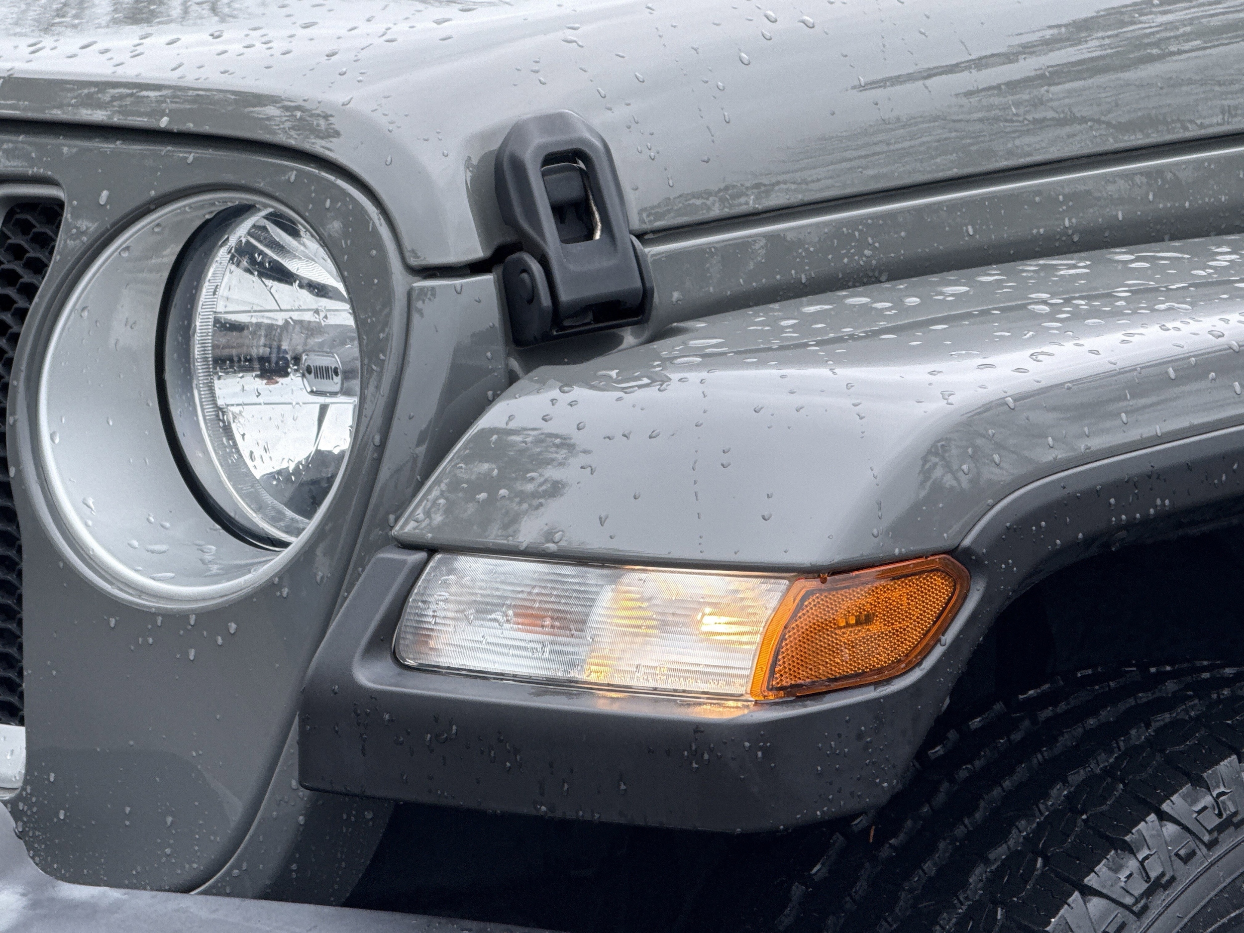 2021 Jeep Wrangler Unlimited Sahara photo 5