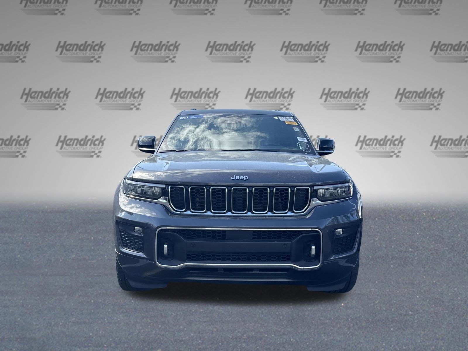 2022 Jeep Grand Cherokee Overland photo 4