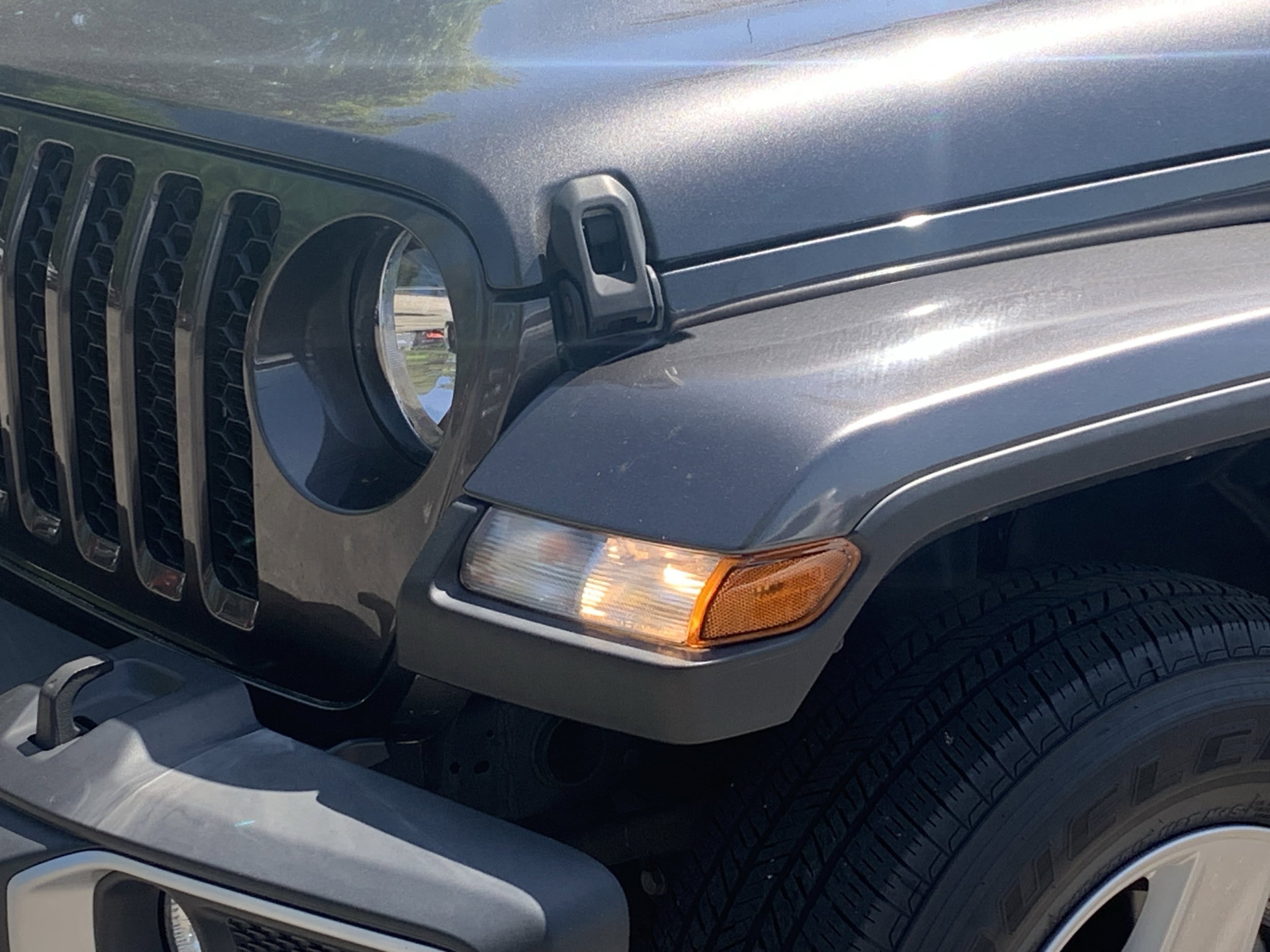 2022 Jeep Gladiator Sport S photo 5