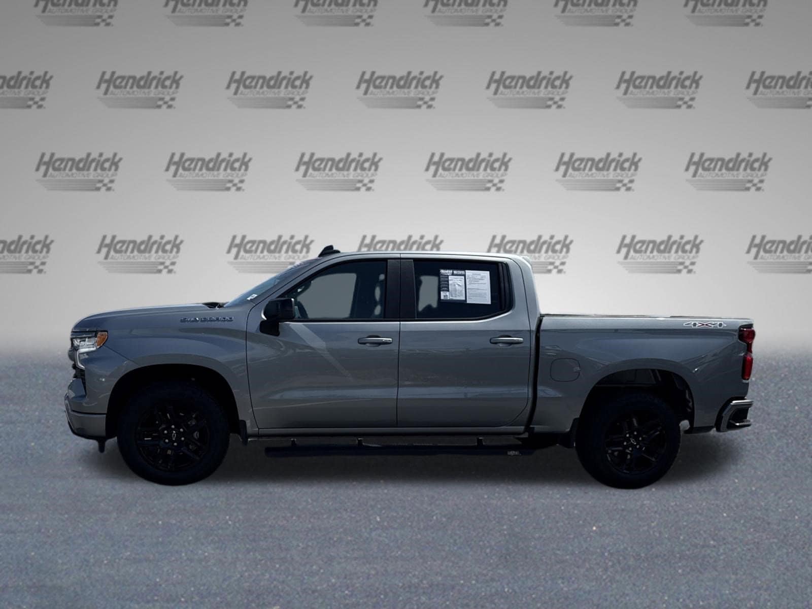 2023 Chevrolet Silverado 1500 RST photo 5