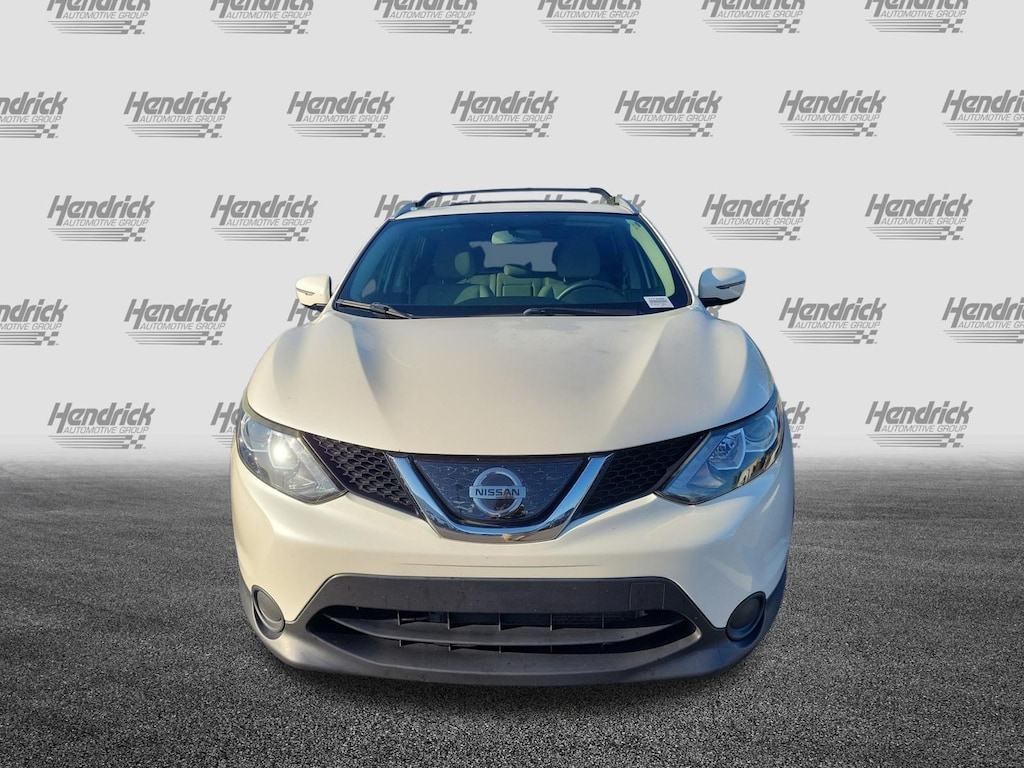 Used 2018 Nissan Rogue Sport SV SUV