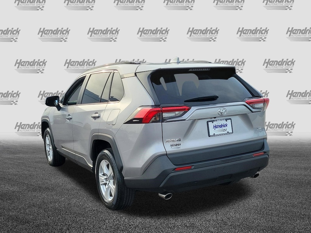 Used 2020 Toyota RAV4 XLE SUV