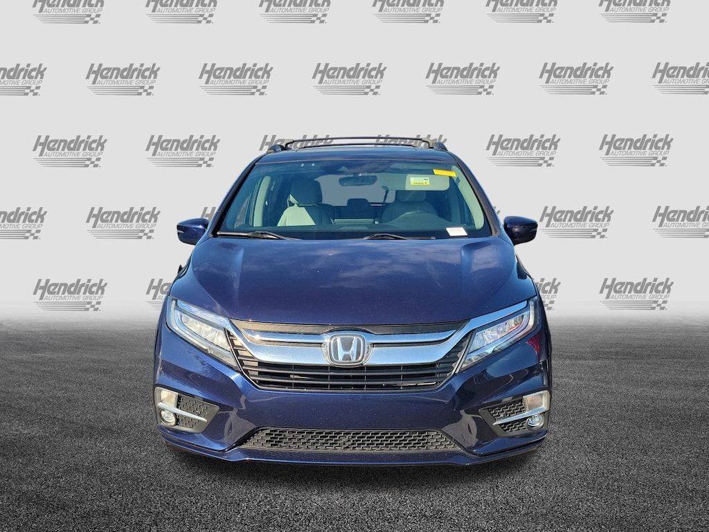 Used 2019 Honda Odyssey Touring Mini-van, Passenger