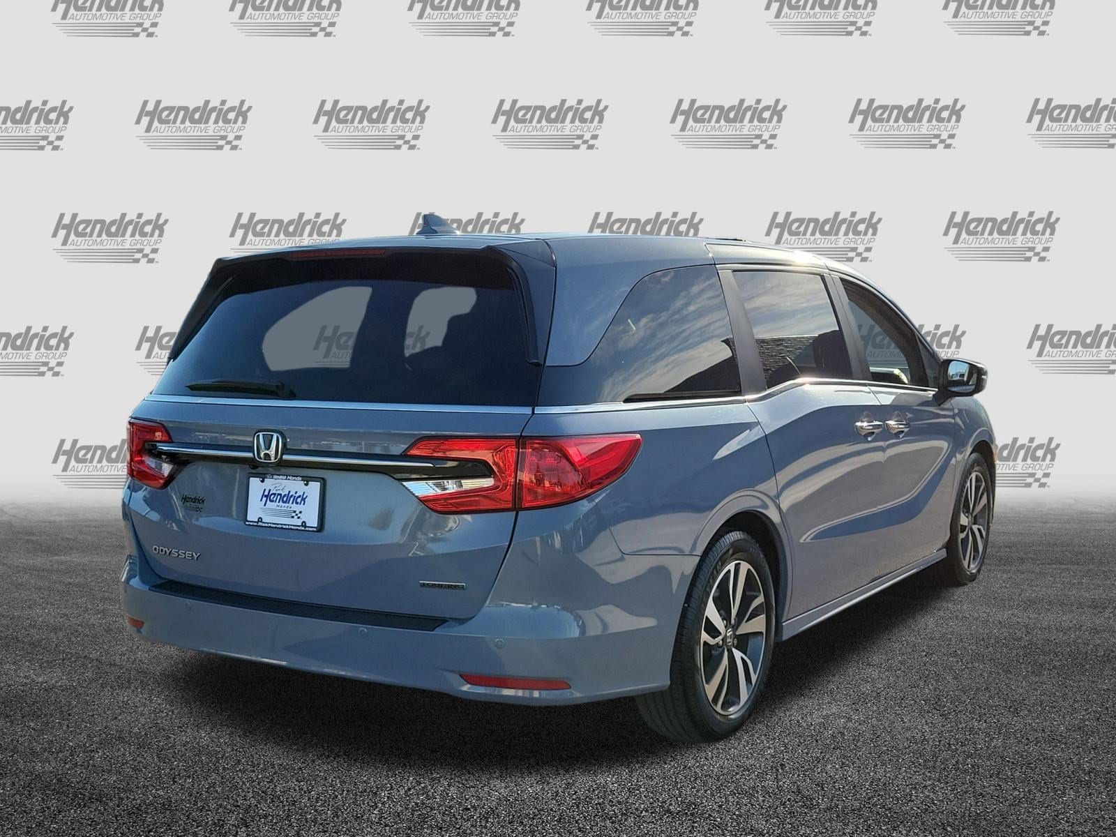 2023 Honda Odyssey Touring photo 6