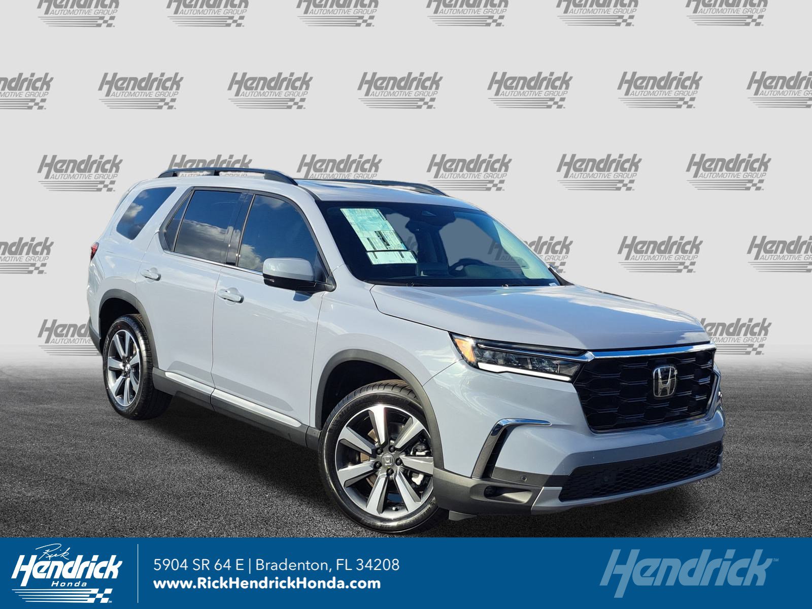 2025 Honda Pilot Touring's photo
