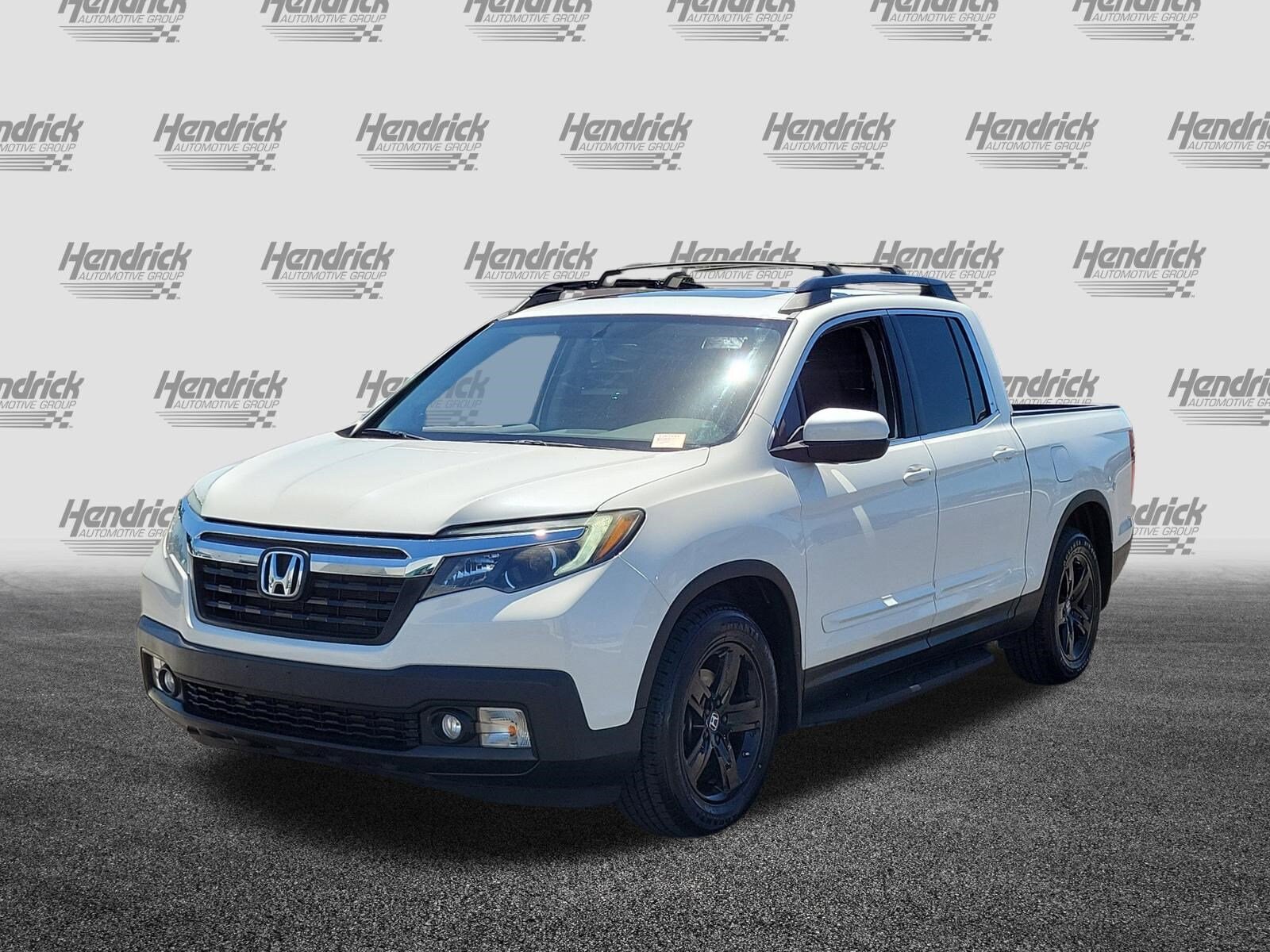 2019 Honda Ridgeline RTL-T FWD photo 2