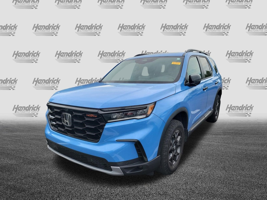 Used 2024 Honda Pilot TrailSport SUV