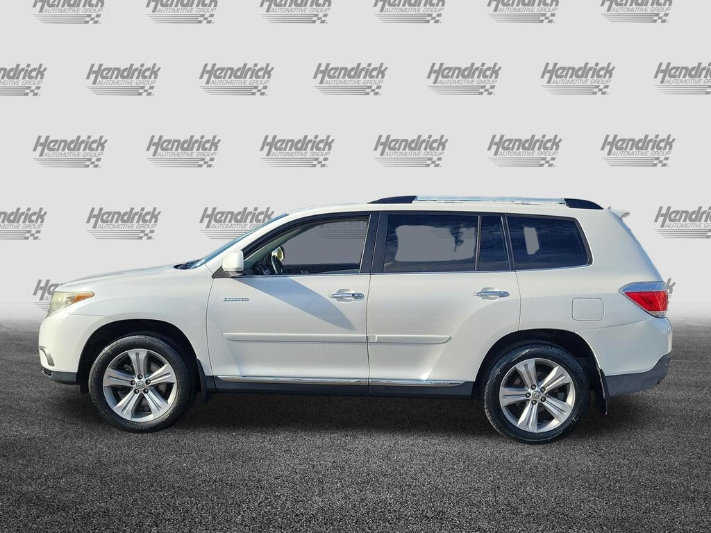 Used 2013 Toyota Highlander Limited V6 SUV