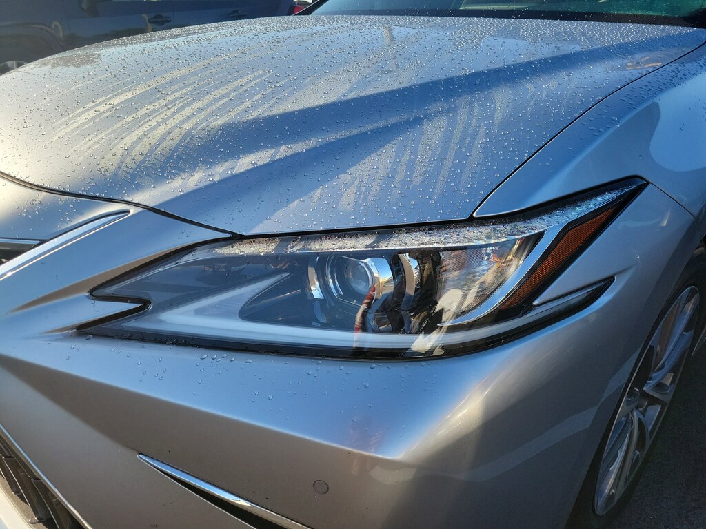 Used 2022 Lexus ES 300h Sedan