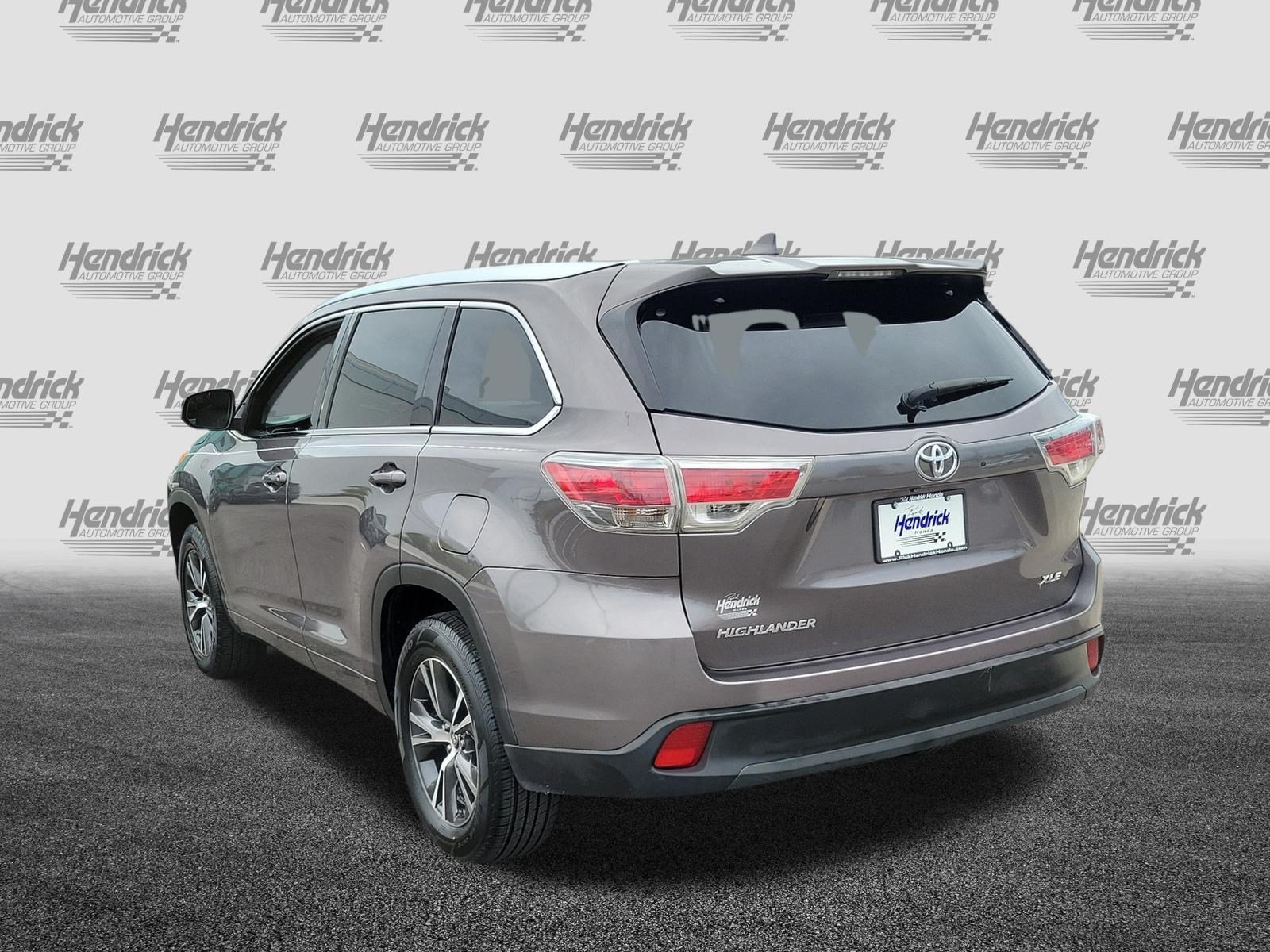 Used 2016 Toyota Highlander XLE V6 SUV