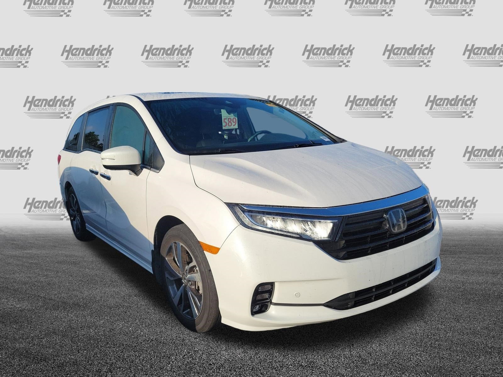 2024 Honda Odyssey Touring photo 2