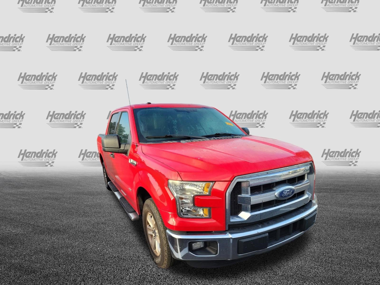 2016 Ford F-150 XLT photo 2