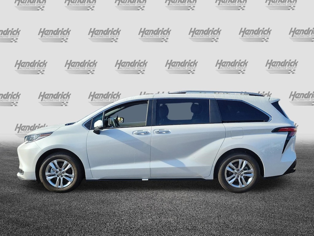 Used 2022 Toyota Sienna Limited 7 Passenger Van Passenger Van